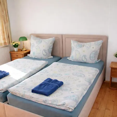 In Chemnitz, Ebersdorfer Wald Apartment *